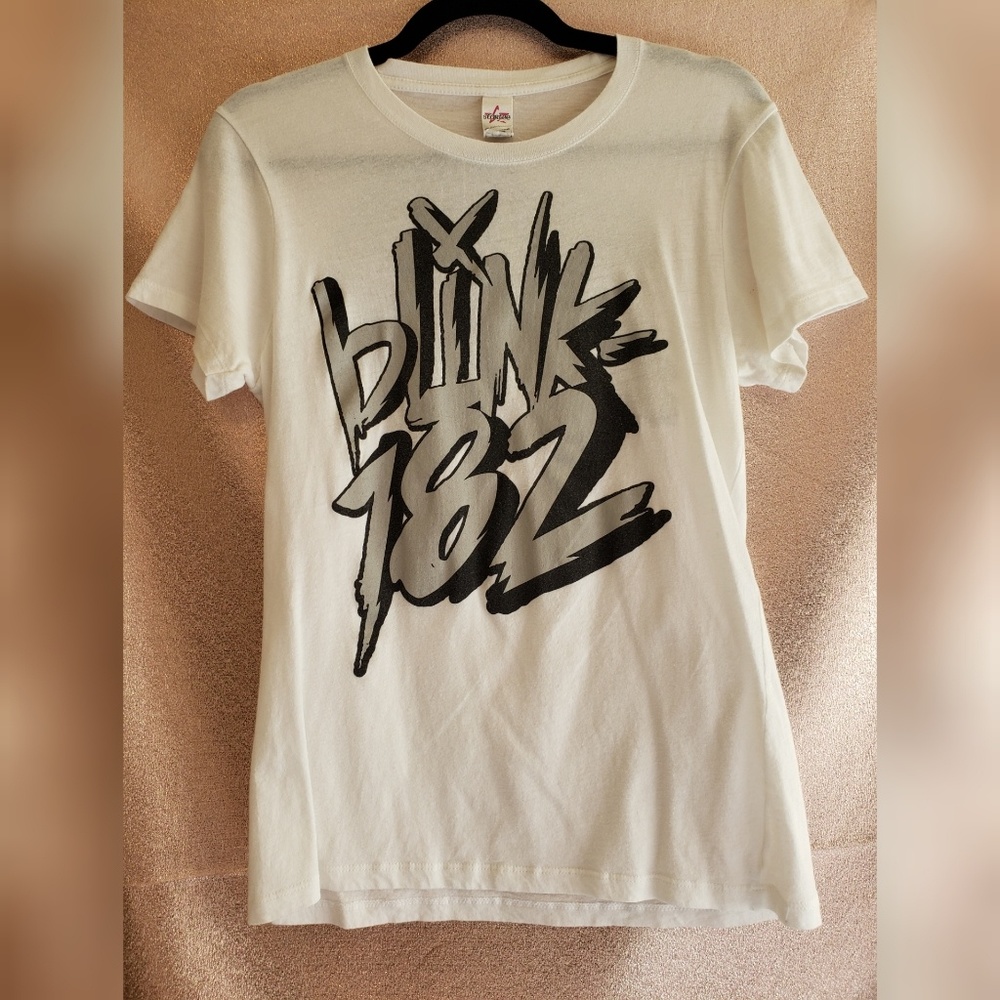 Blink 182 Graphic Band Tee Medium